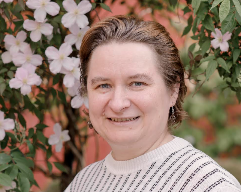 Dr Antje Bothin